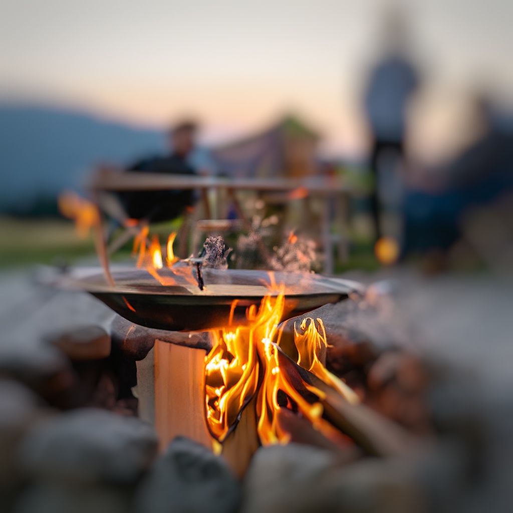 Schale mit Lagerfeuer (c) Christoph Sochart