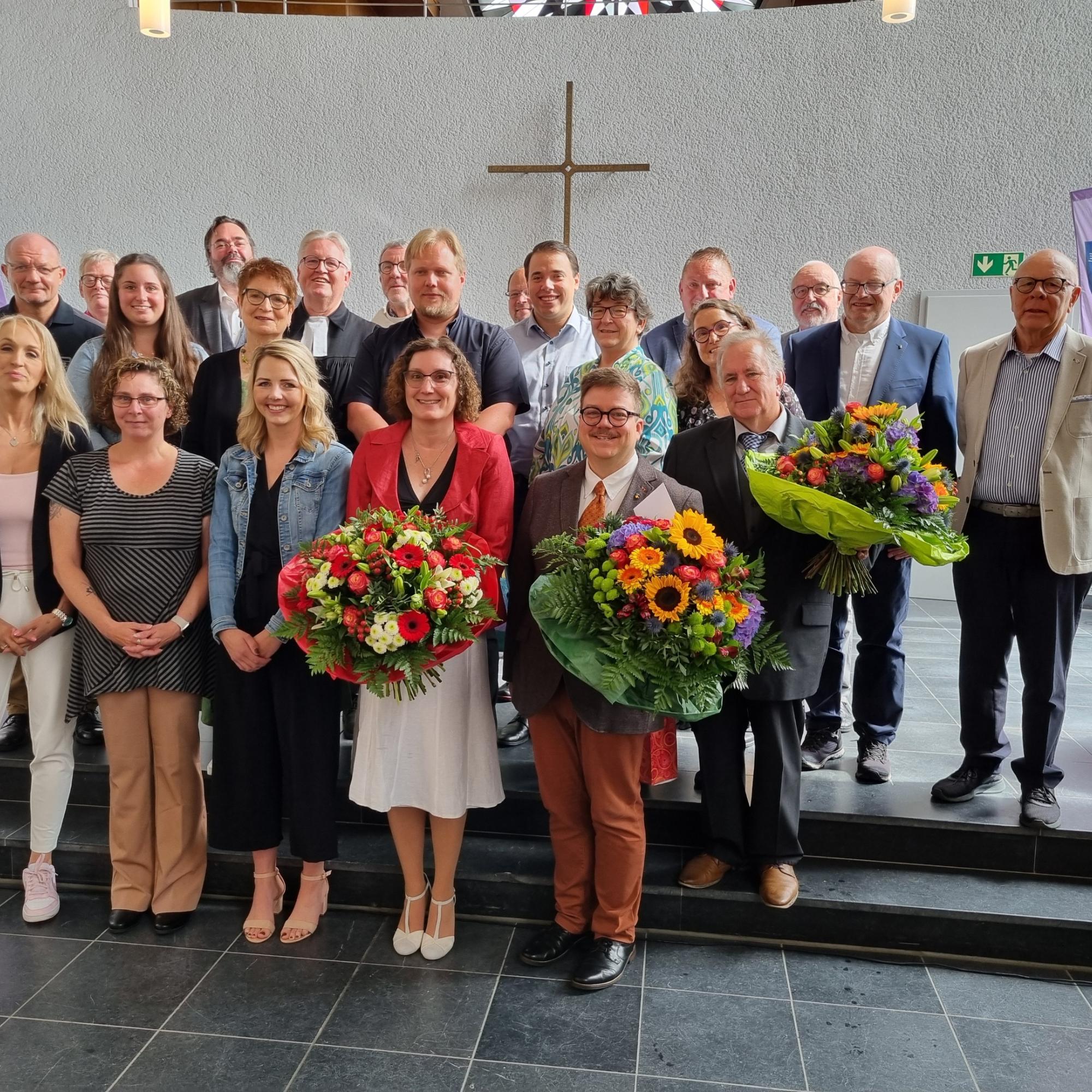 16 Frauen und Männer zum Dienst in der ökumenischen Notfallseelsorge in den Kreisen Düren und Heinsberg beauftragt