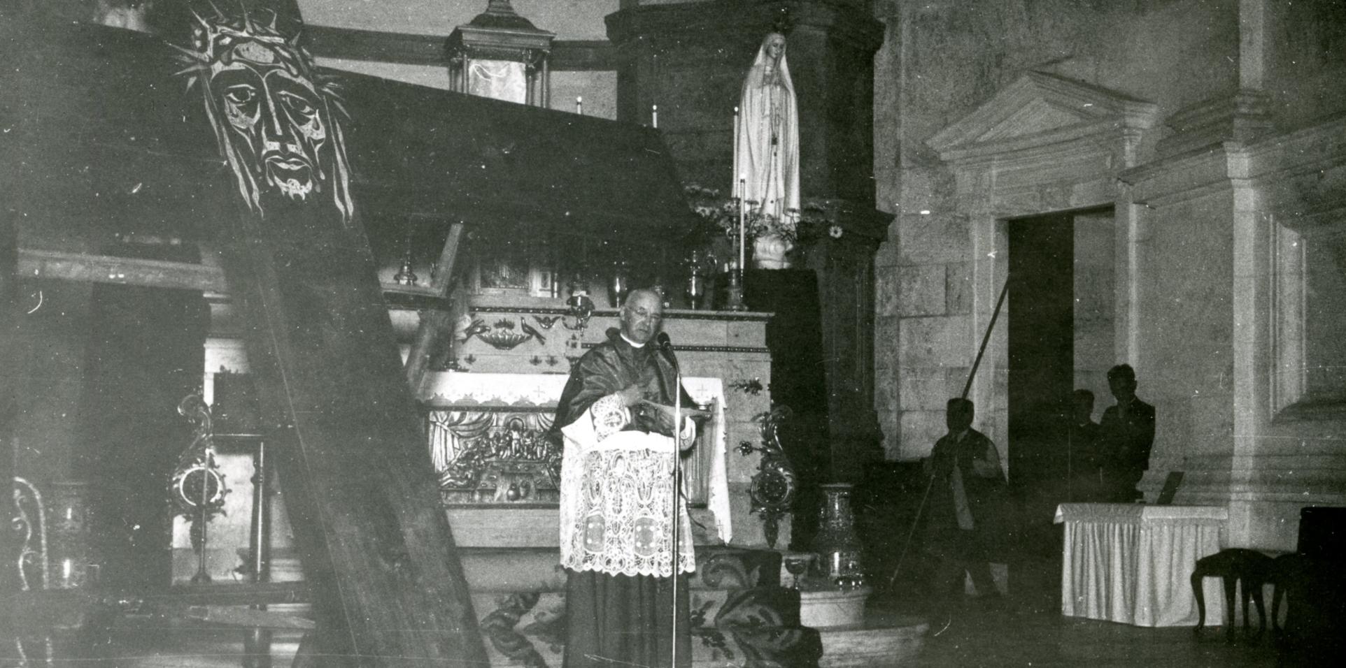 1967 Fatima Bischof Lommel in Basilika