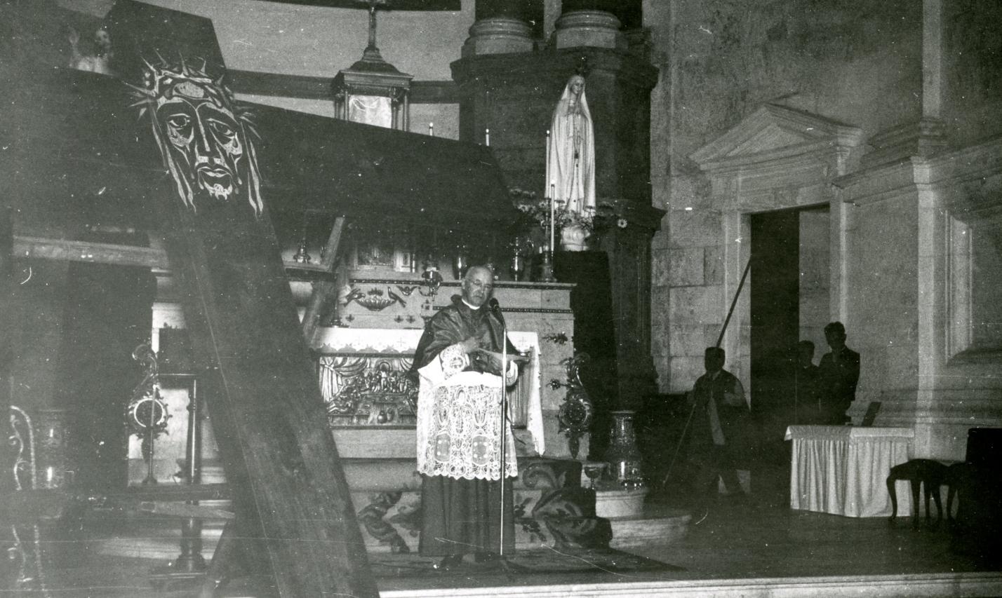 1967 Fatima Bischof Lommel in Basilika