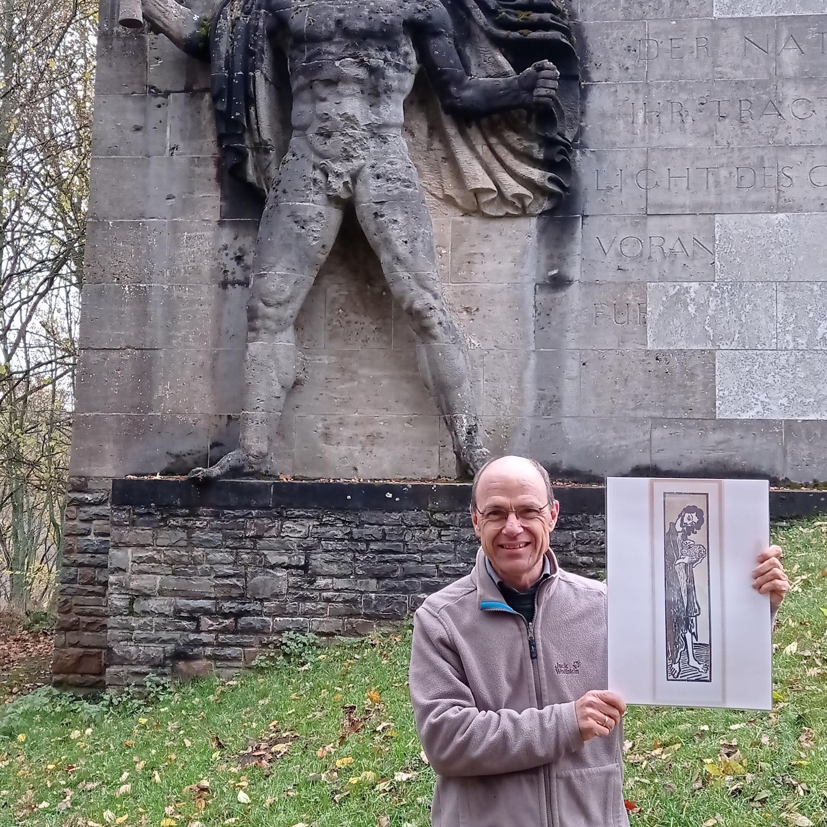 Fotos: Nationalparkseelsorge Pastoralreferent Georg Toporowsky bringt die Kunstwerke in den Dialog.